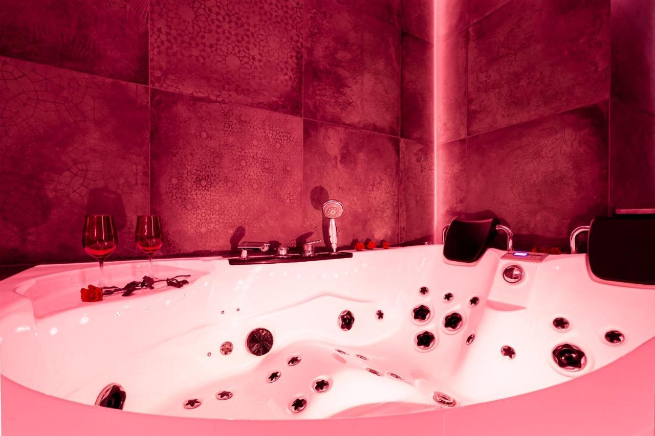 Jacuzzi&Bike Apartment, Krakow Bagian luar foto
