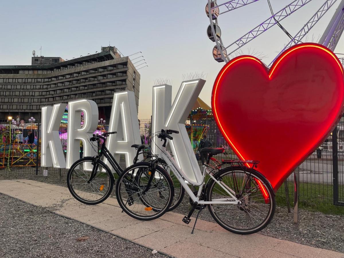 Jacuzzi&Bike Apartment, Krakow Bagian luar foto
